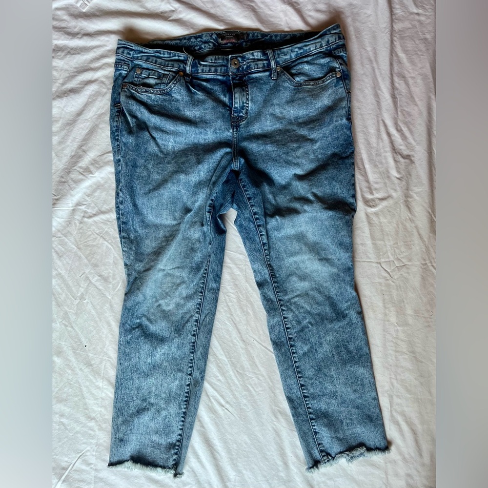 Torrid crop boyfriend vintage stretch jean with frayed hem